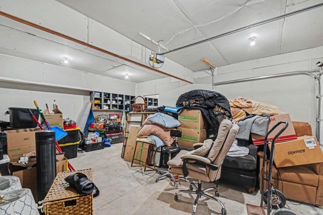 2827 Edwardsburg Avenue, Elkhart, IN 46514
