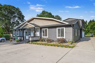 2827 Edwardsburg Avenue, Elkhart, IN 46514