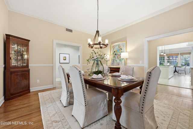 4002 MCGIRTS Boulevard, Jacksonville, FL 32210
