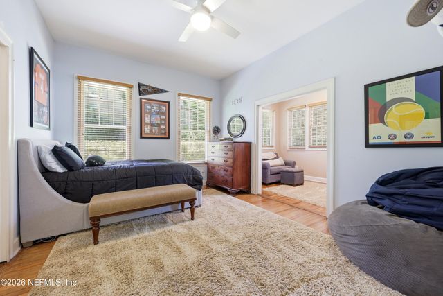 4002 MCGIRTS Boulevard, Jacksonville, FL 32210