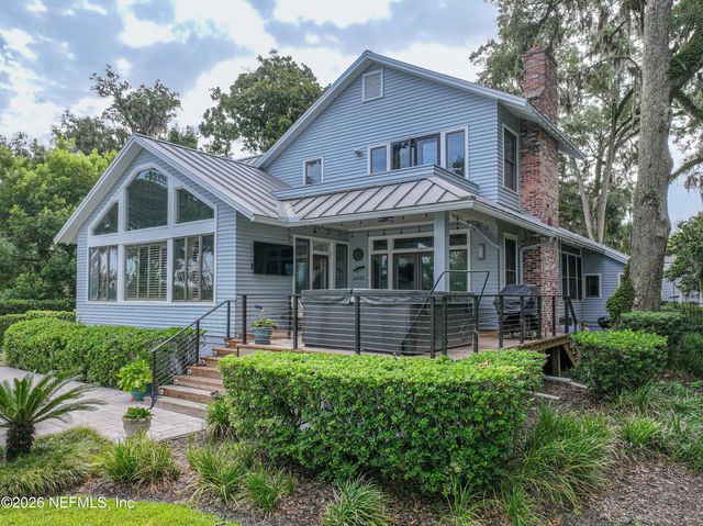 4002 MCGIRTS Boulevard, Jacksonville, FL 32210