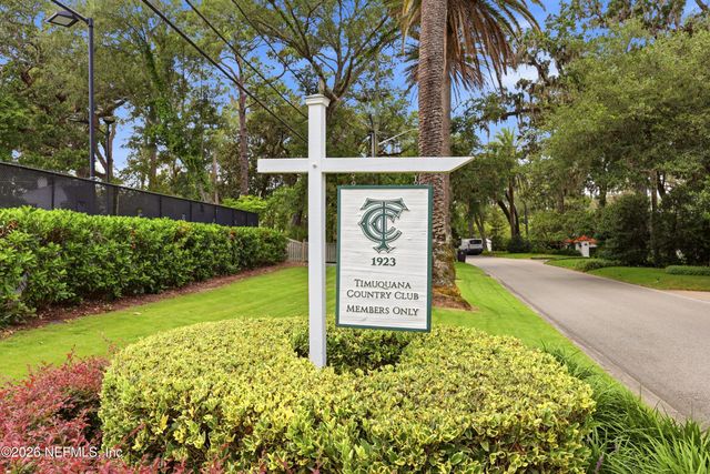 4002 MCGIRTS Boulevard, Jacksonville, FL 32210