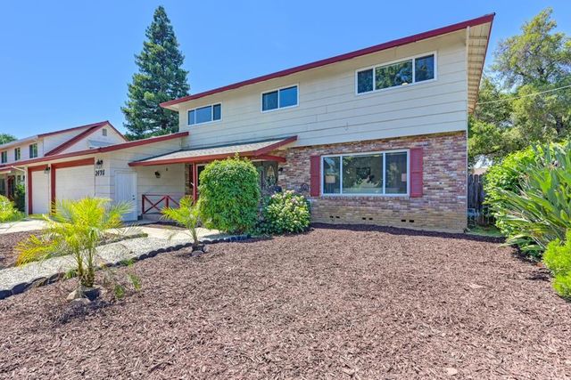 2498 Knightwood Way, Rancho Cordova, CA 95670