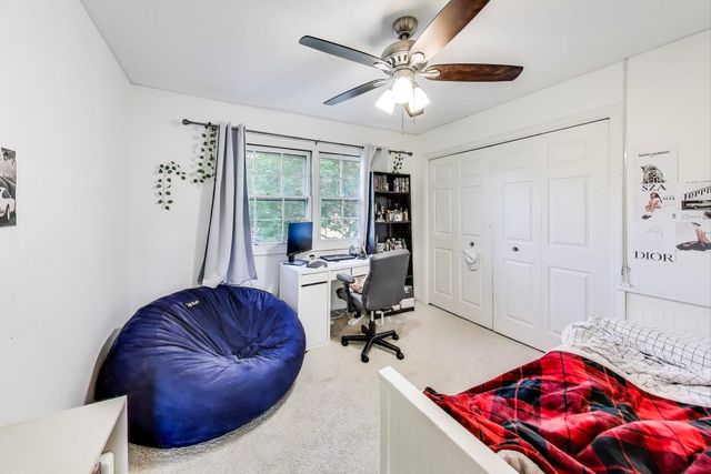 1110 S Plum Tree Lane, Palatine, IL 60067