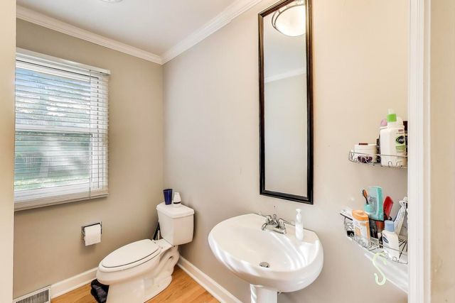 1110 S Plum Tree Lane, Palatine, IL 60067