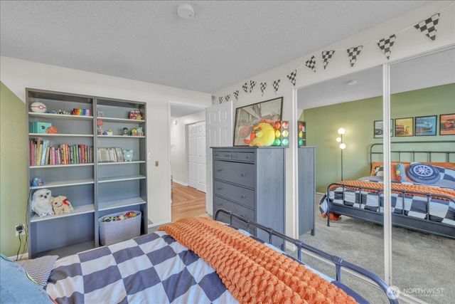 7225 95th Ave SW, Lakewood, WA 98498