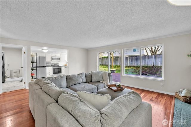 7225 95th Ave SW, Lakewood, WA 98498