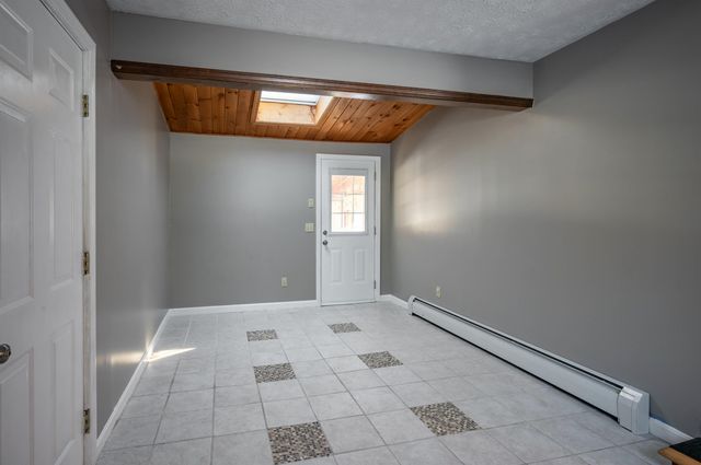 30 Clifton Road, Bedford, NH 03110