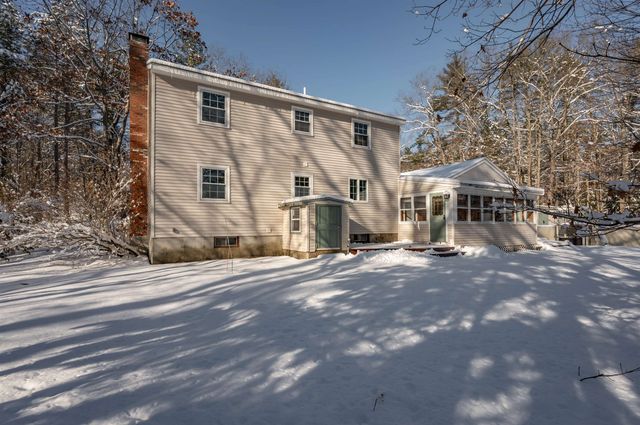 30 Clifton Road, Bedford, NH 03110
