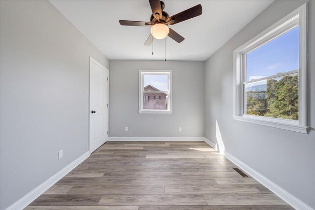 S 1919 Raymond AVE, Covington, VA 24426