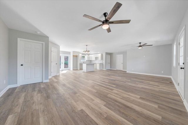 S 1919 Raymond AVE, Covington, VA 24426