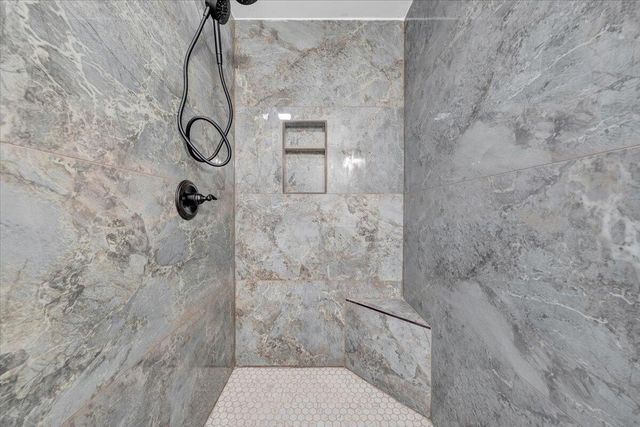 S 1919 Raymond AVE, Covington, VA 24426