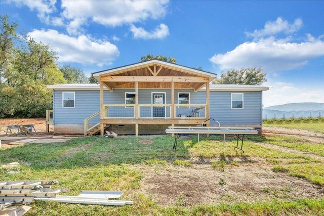 S 1919 Raymond AVE, Covington, VA 24426