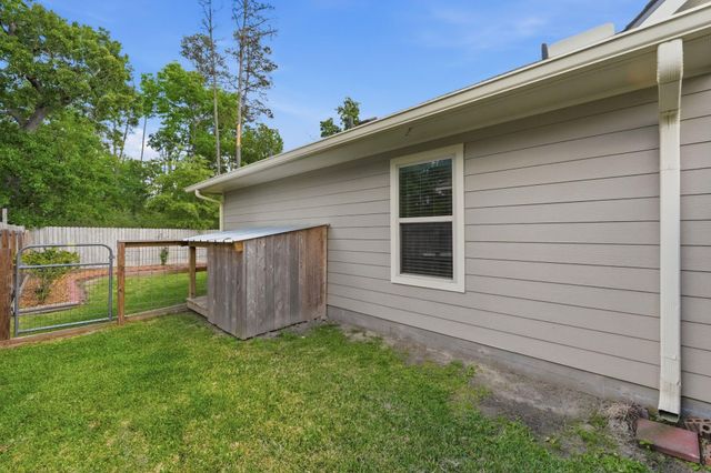 130 Emery Oak Way, Huntsville, TX 77320