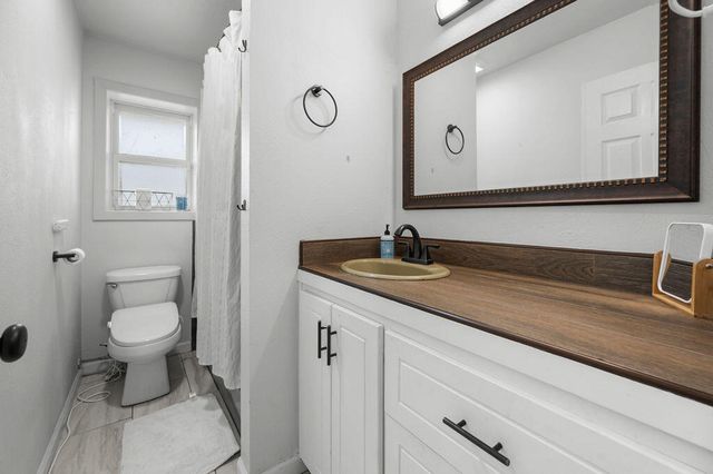 122 Azalea Ave, Deridder, LA 70634