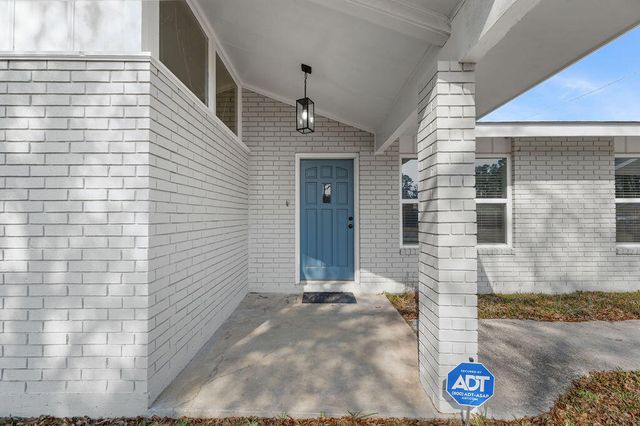 122 Azalea Ave, Deridder, LA 70634