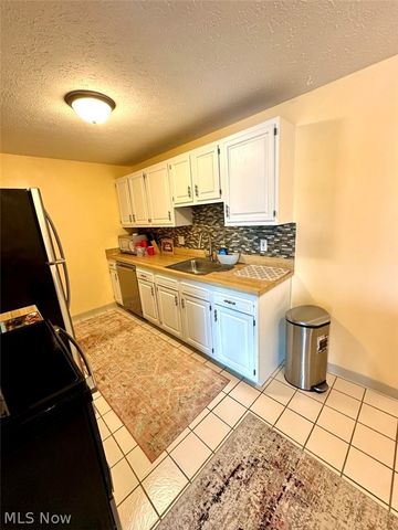 9771 Sunrise Boulevard N12, North Royalton, OH 44133