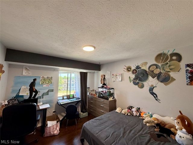 9771 Sunrise Boulevard N12, North Royalton, OH 44133