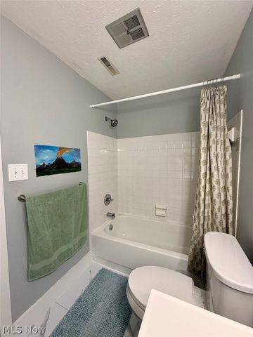 9771 Sunrise Boulevard N12, North Royalton, OH 44133