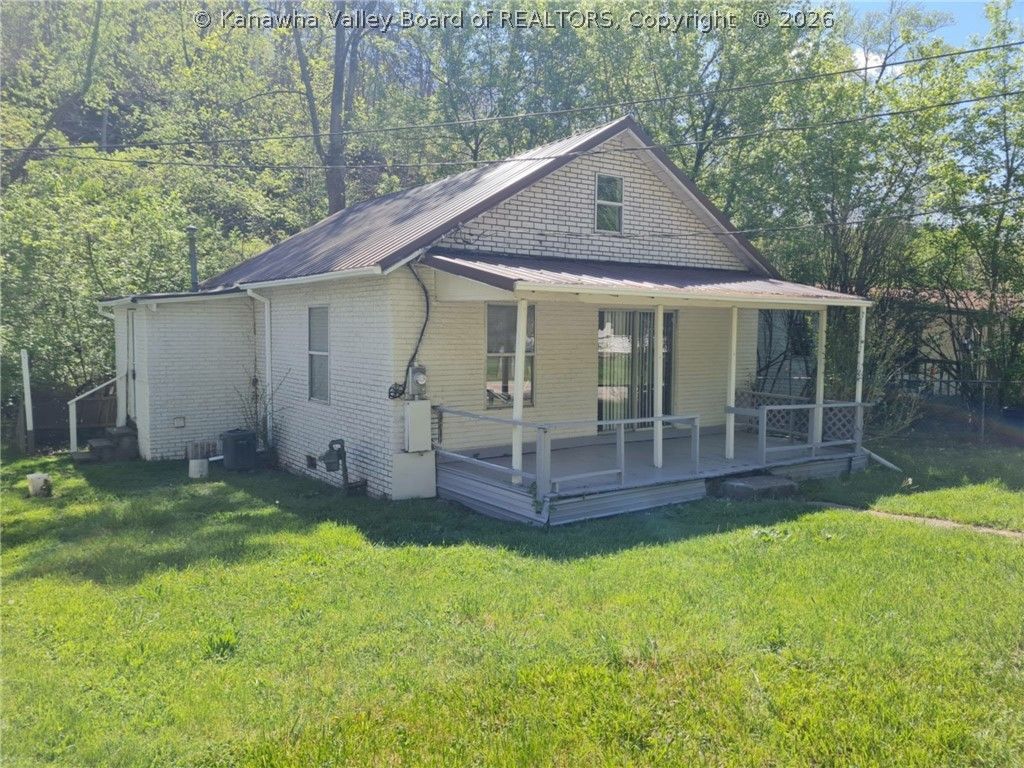 94 Whittington Road, Charleston, WV 25312