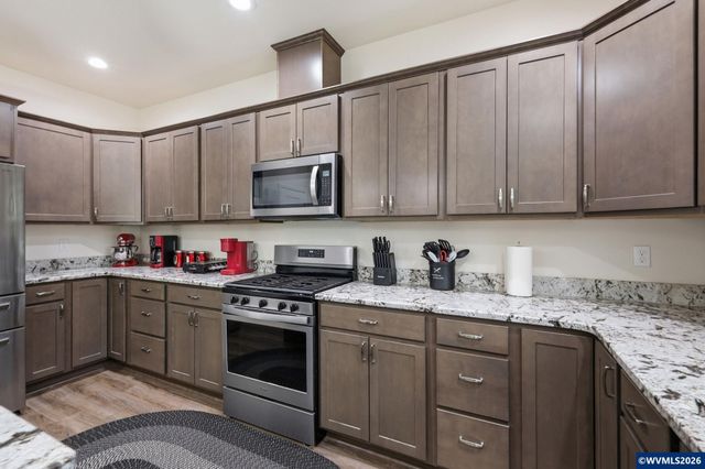 2615 Gibson Hill Rd NW, Albany, OR 97321