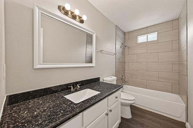 4608 W Jasmine Street, Pearland, TX 77581