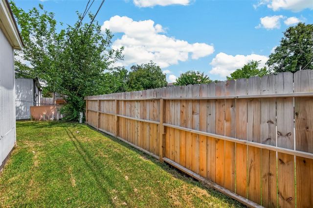 4608 W Jasmine Street, Pearland, TX 77581