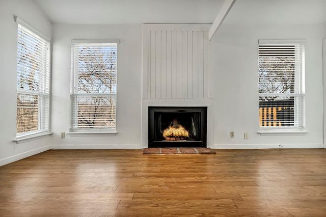 1000 W 26th ST 220, Austin, TX 78705