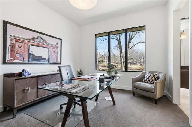 9645 Manor Road, Leawood, KS 66206