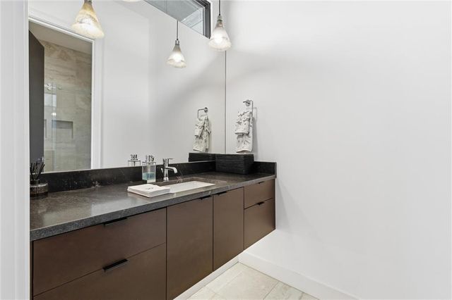 9645 Manor Road, Leawood, KS 66206