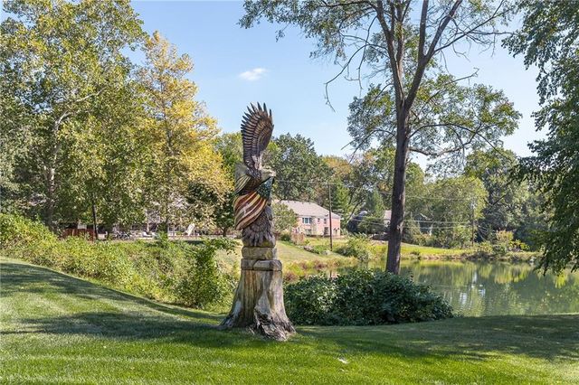 9645 Manor Road, Leawood, KS 66206