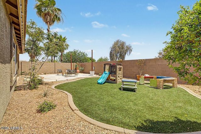 15329 W Jenan Drive, Surprise, AZ 85379