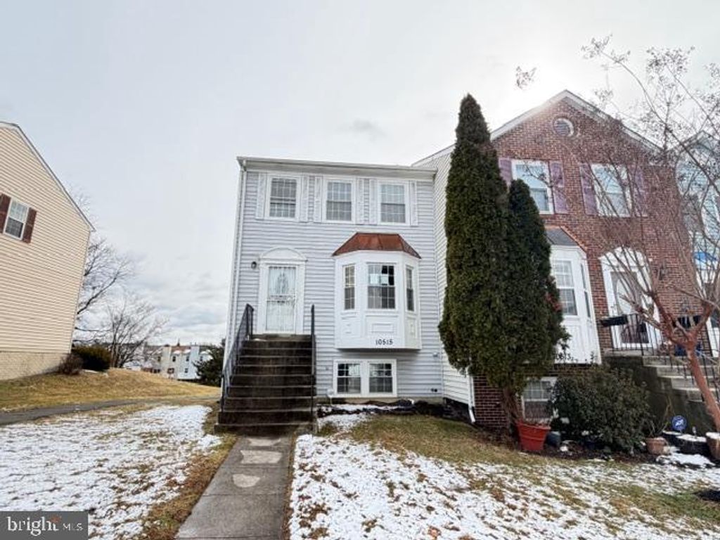 10515 CAMPUS WAY S, Upper Marlboro, MD 20774