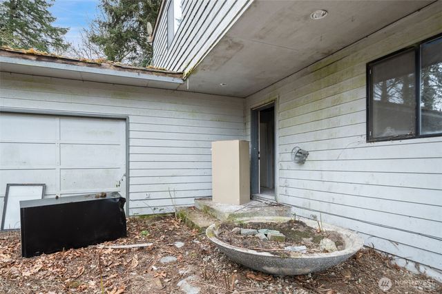 215 Caseco Lane, Port Orchard, WA 98366