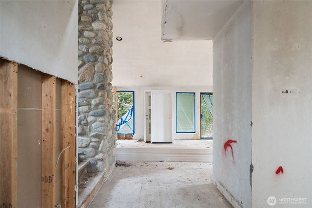 215 Caseco Lane, Port Orchard, WA 98366