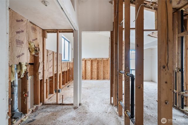 215 Caseco Lane, Port Orchard, WA 98366