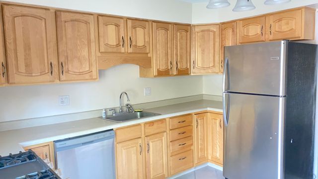 23 N Tower Road N, Oak Brook, IL 60523