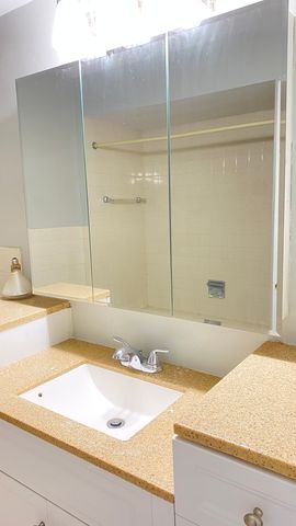 23 N Tower Road N, Oak Brook, IL 60523