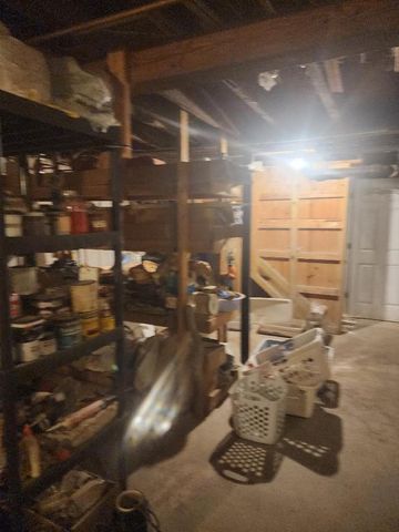 5726 N Lyons ROAD, Burlington, WI 53105