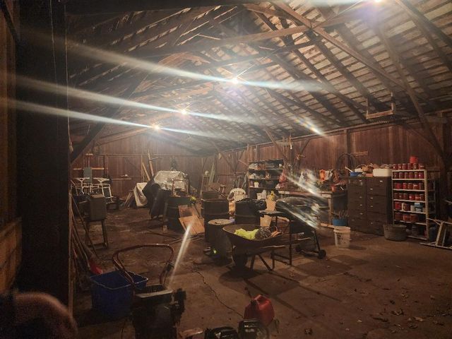 5726 N Lyons ROAD, Burlington, WI 53105