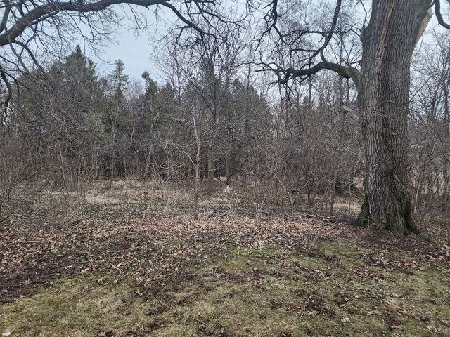 5726 N Lyons ROAD, Burlington, WI 53105