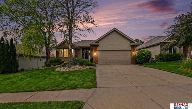 16218 Redwood Street, Omaha, NE 68136