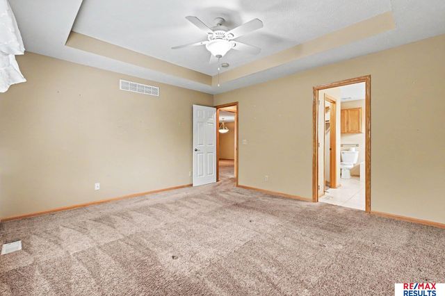 16218 Redwood Street, Omaha, NE 68136
