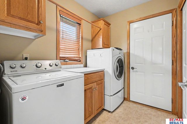 16218 Redwood Street, Omaha, NE 68136