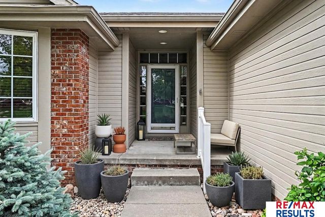 16218 Redwood Street, Omaha, NE 68136