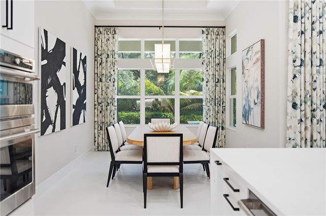 204 Strand Square, Vero Beach, FL 32963