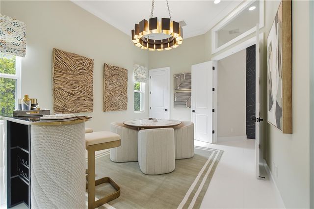 204 Strand Square, Vero Beach, FL 32963