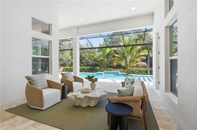 204 Strand Square, Vero Beach, FL 32963