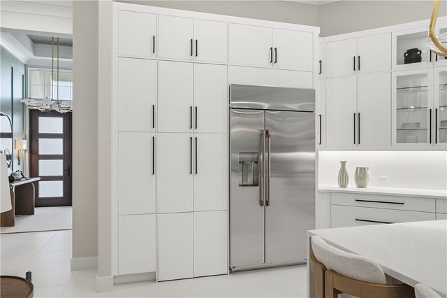 204 Strand Square, Vero Beach, FL 32963