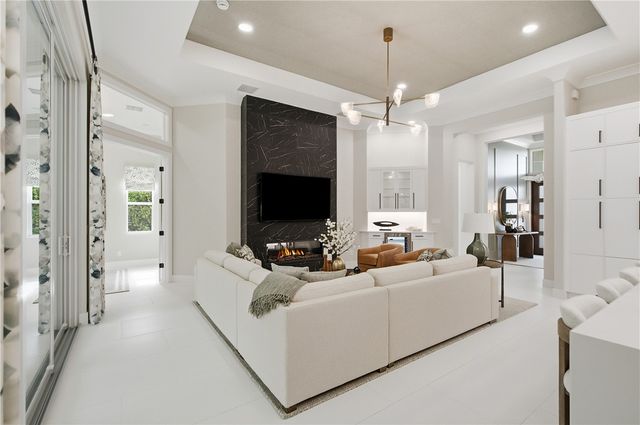 204 Strand Square, Vero Beach, FL 32963